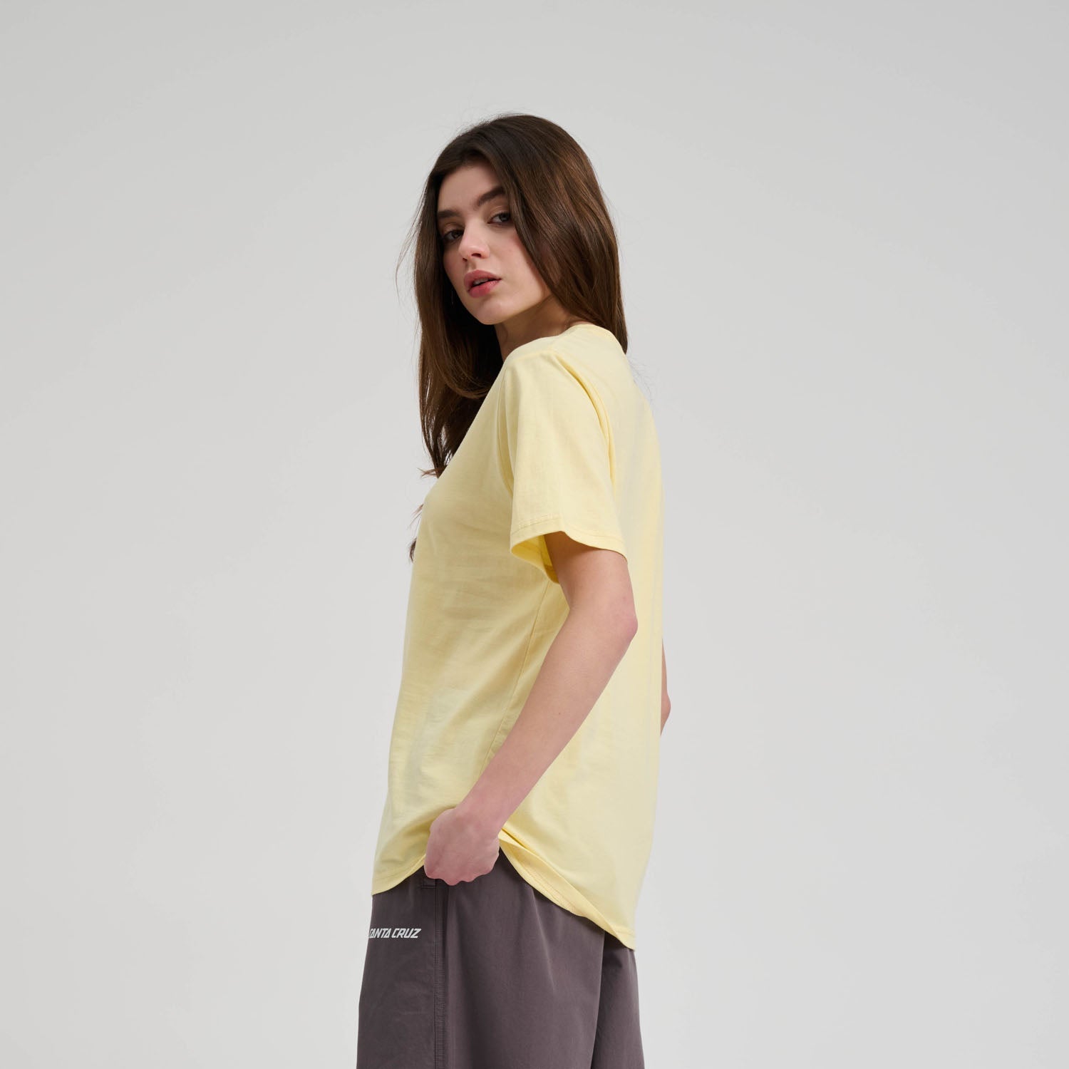 santa-cruz-skateboards-delfino-flower-t-shirt-donna-100-cotone image 3