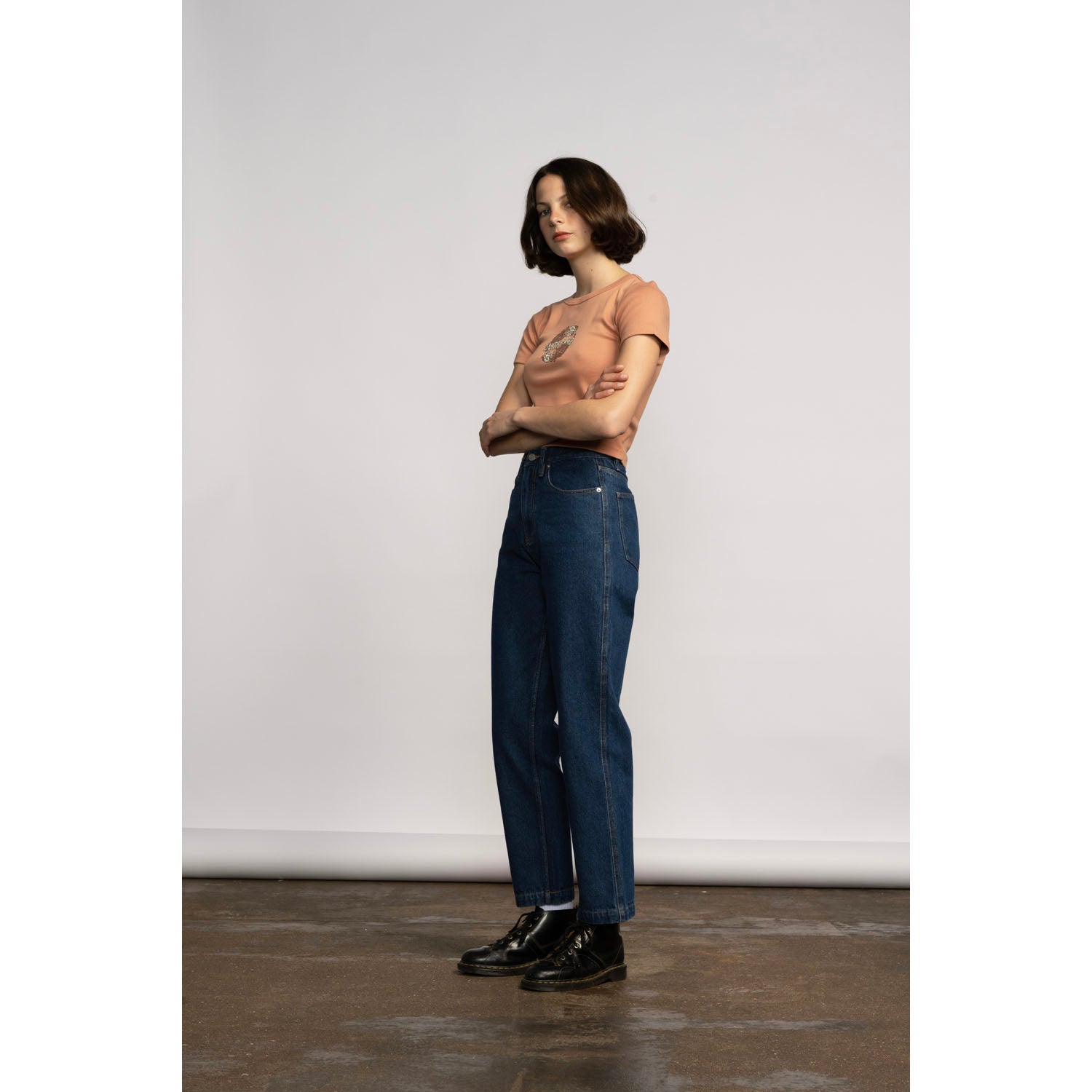 santa-cruz-skateboards-classic-baggy-jeans-donna-gamba-larga image 4