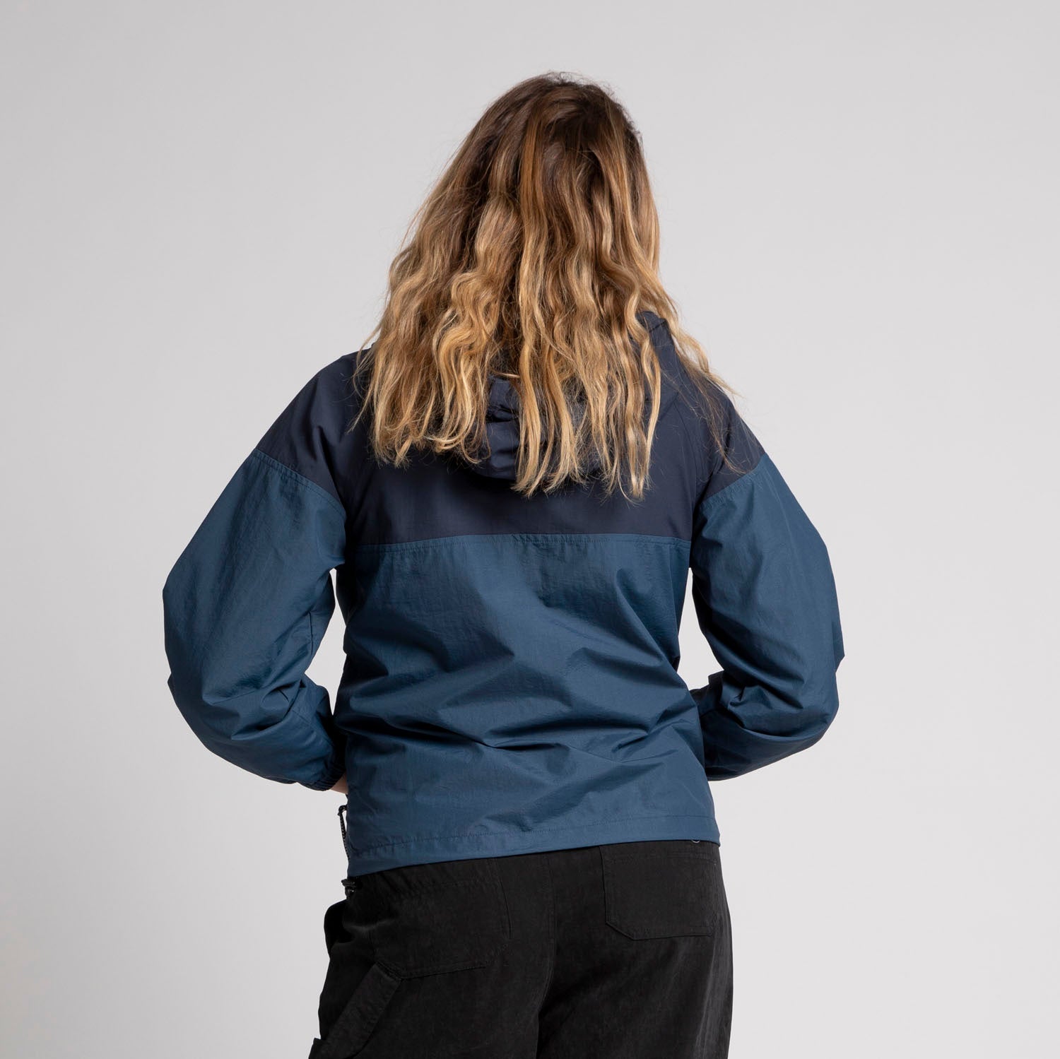 santa-cruz-skateboards-venture-jacket-giacca-con-cappuccio-in-nylon image 4