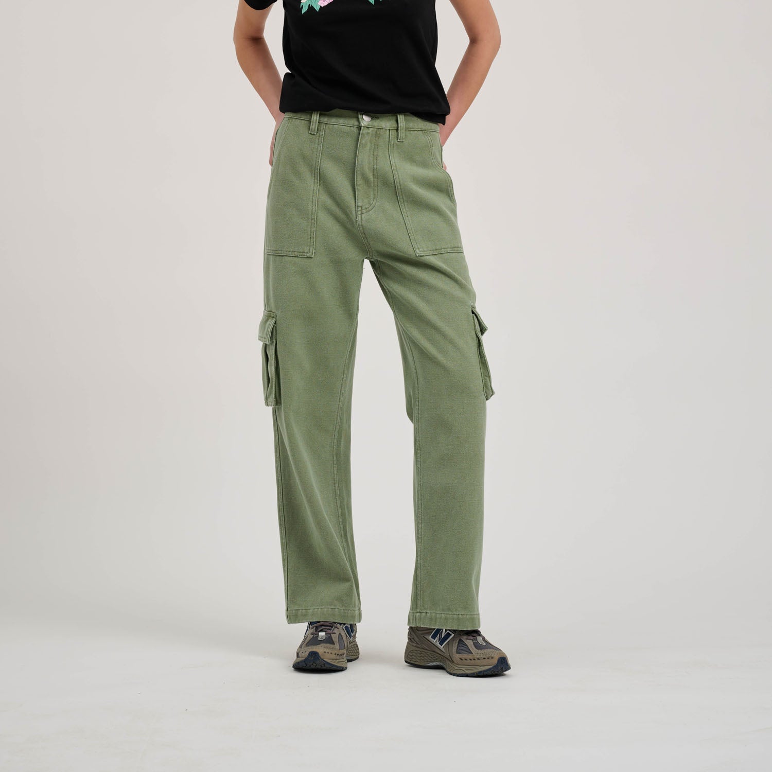 santa-cruz-skateboards-workers-cargo-pant-donna-pantalone-cargo-in-canvas-di-cot image 3