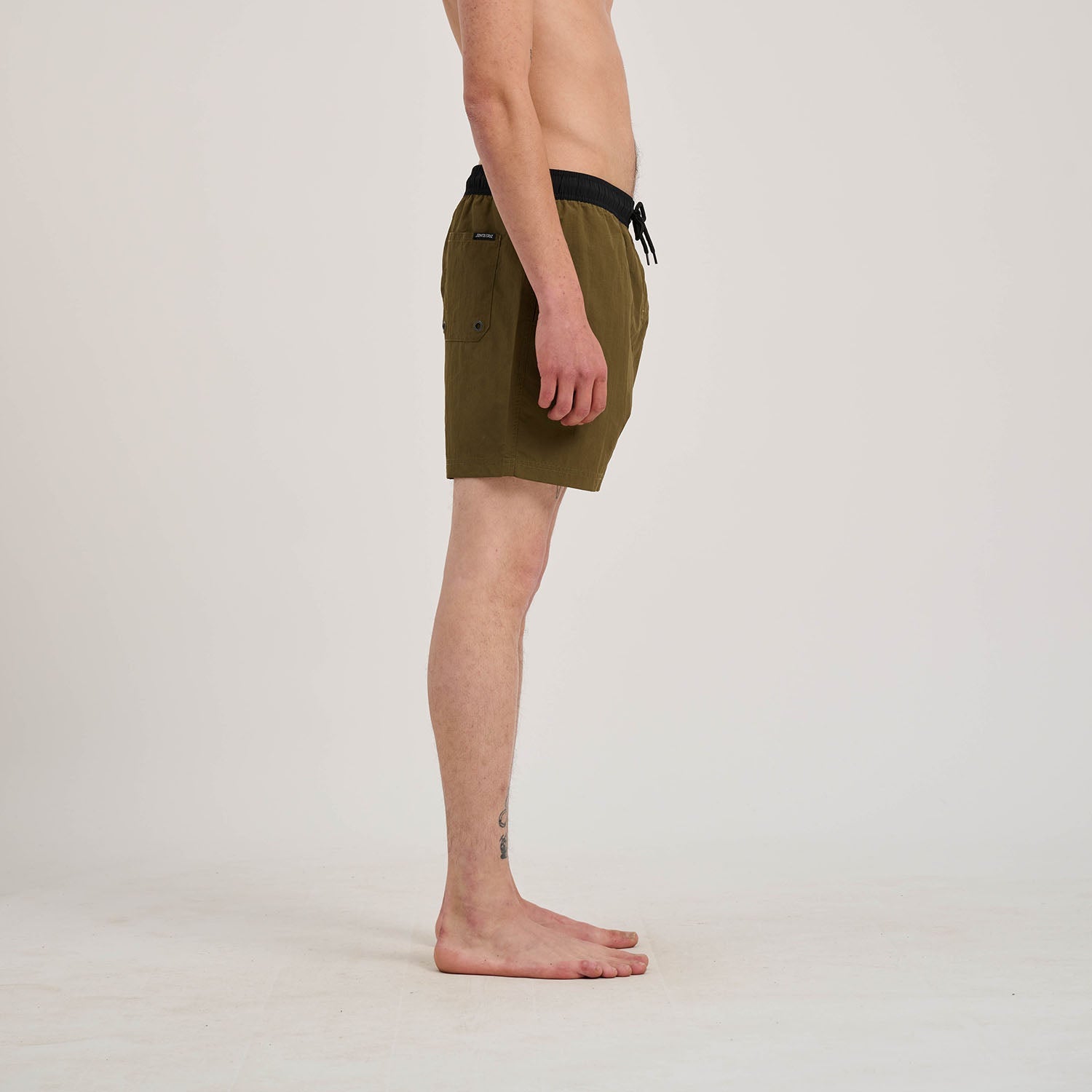 santa-cruz-skateboards-guzman-skull-swim-shorts-costume-mare-uomo image 4