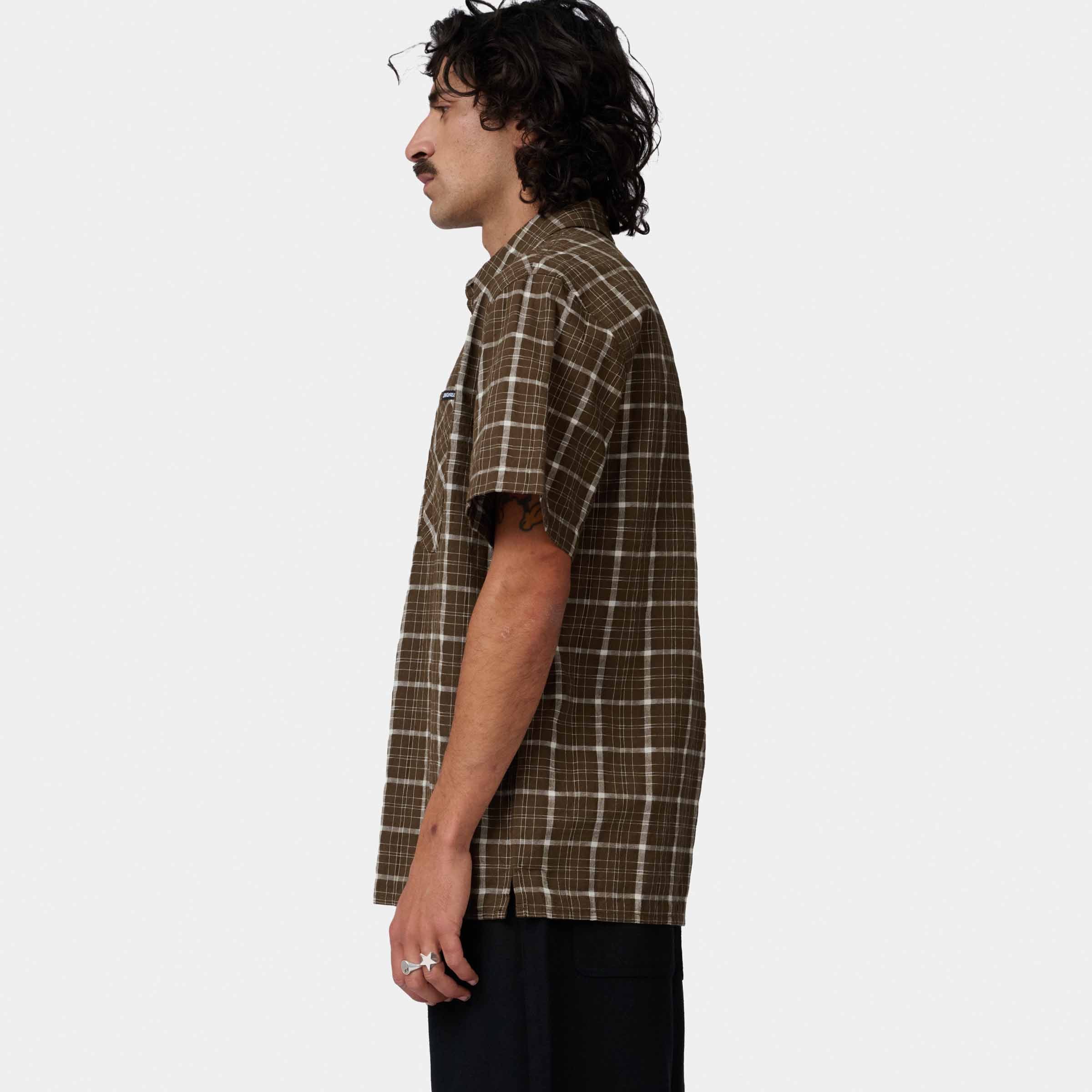 santa-cruz-skateboards-eli-camicia-a-manica-corta-uomo image 5