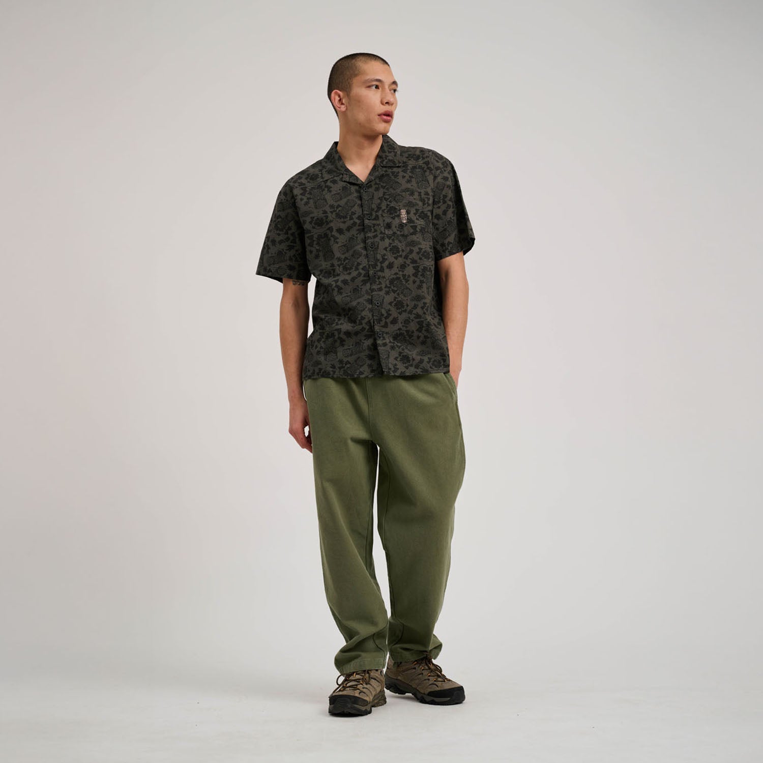 santa-cruz-skateboards-roskopp-voodoo-room-camicia-manica-corta-boxy image 6