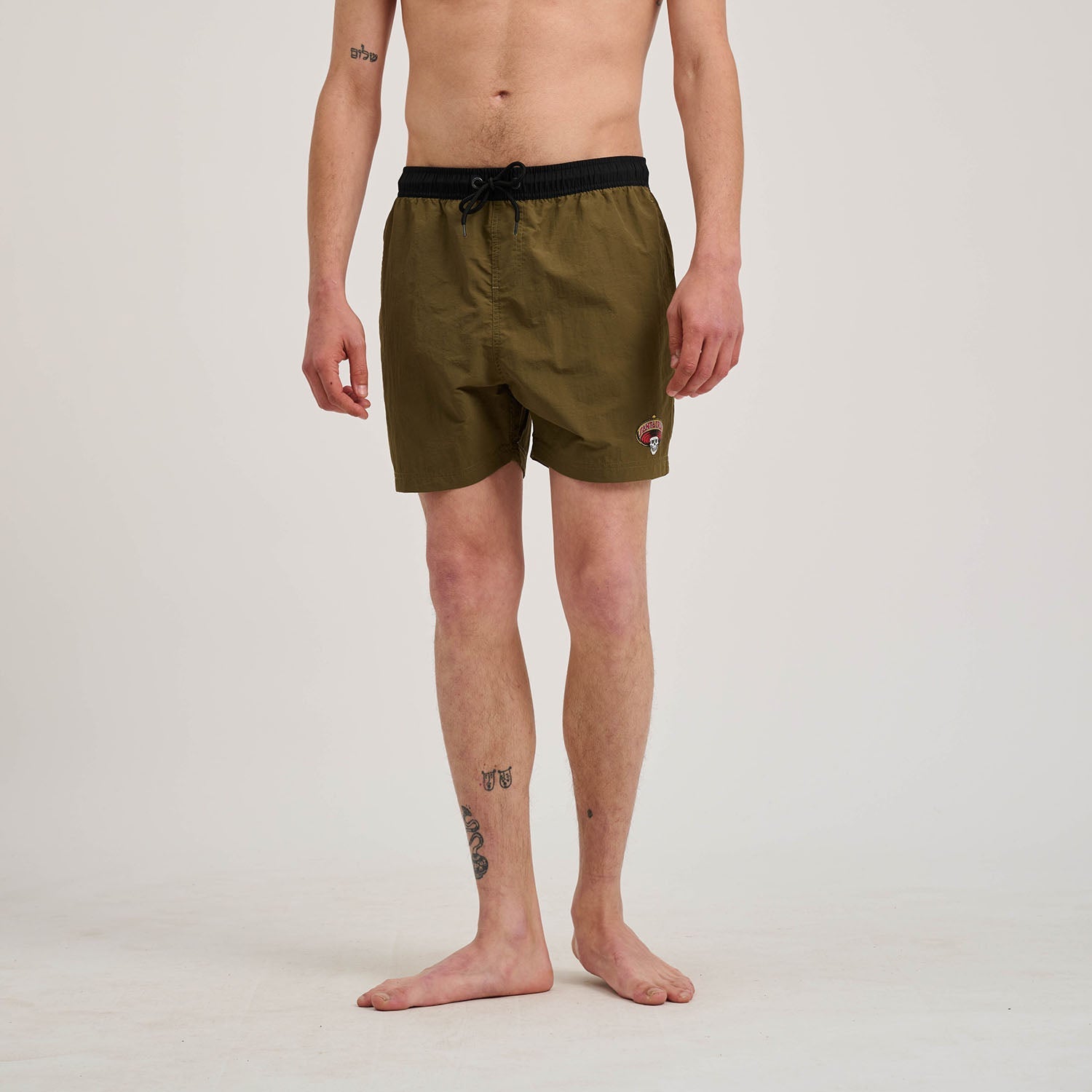 santa-cruz-skateboards-guzman-skull-swim-shorts-costume-mare-uomo image 3